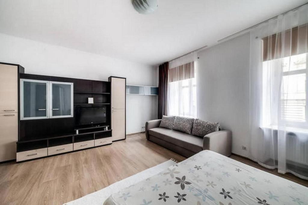 Apartment In The Center Of "Opera" 利沃夫 外观 照片