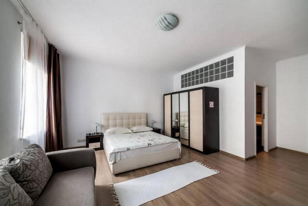 Apartment In The Center Of "Opera" 利沃夫 外观 照片